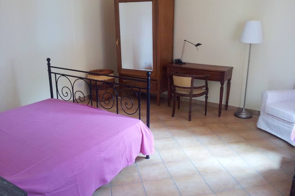 Photo of Bedroom in Roccella Jonica