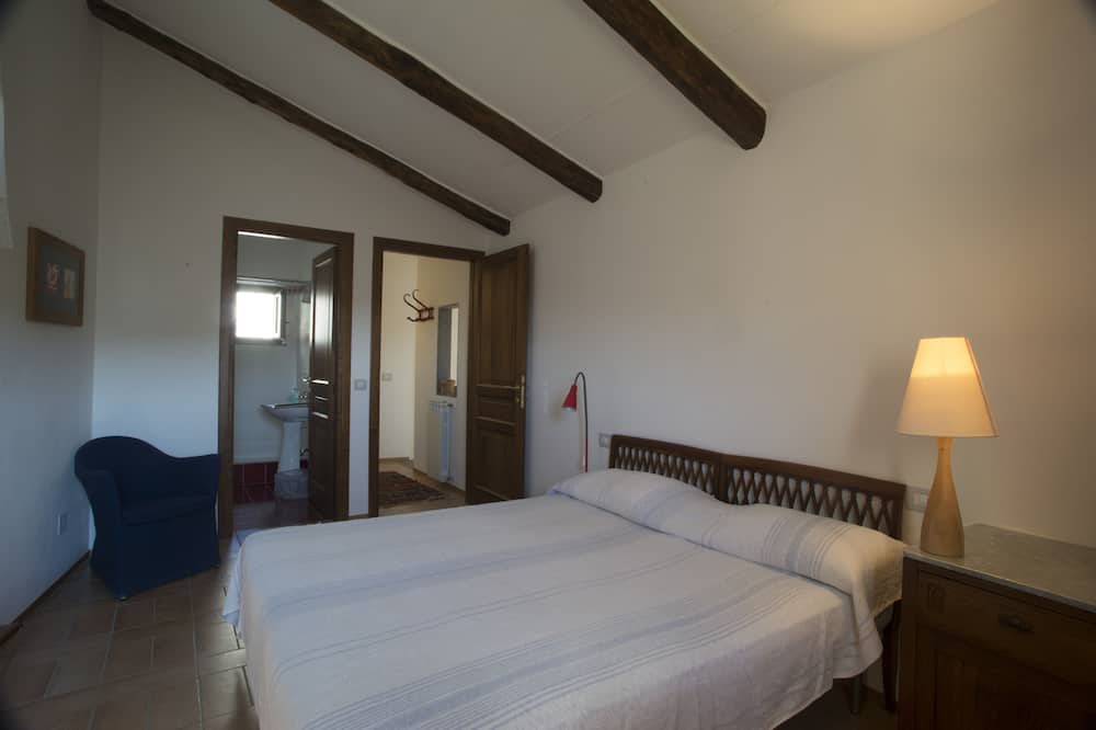Photo of Bedroom in Latera