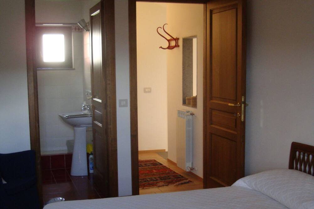 Photo of Bedroom in Latera