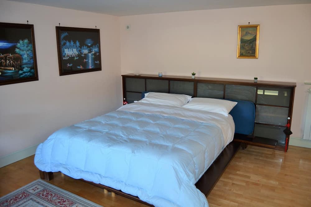 Photo of Bedroom in Naples