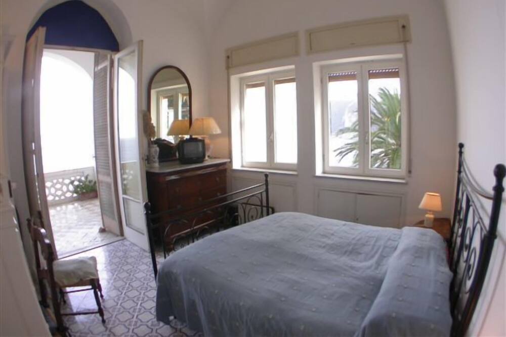 Photo of Bedroom in Marina Grande