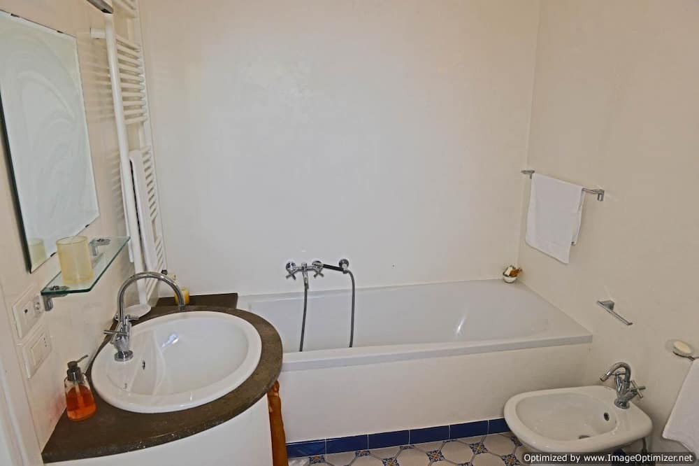 Photo of Bathroom in Praiano