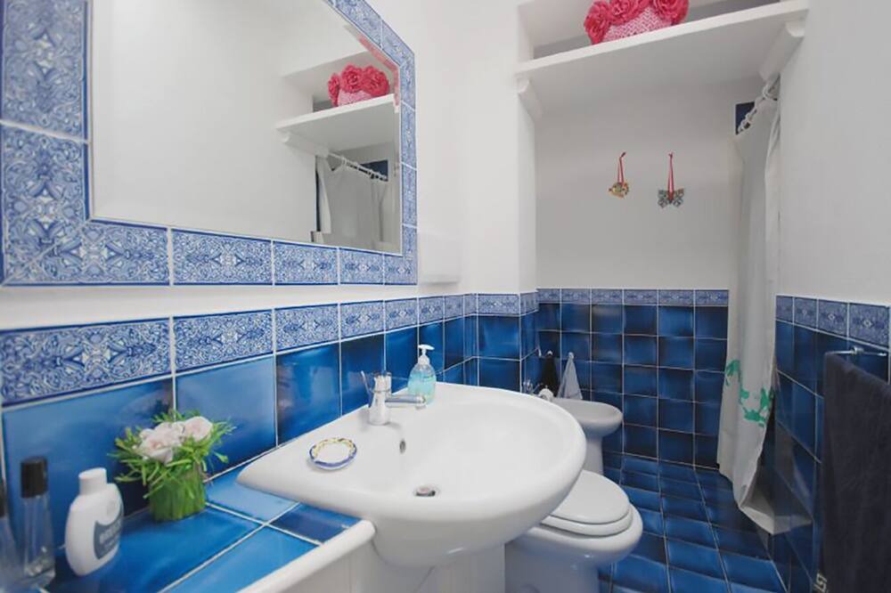 Photo of Bathroom in Termini