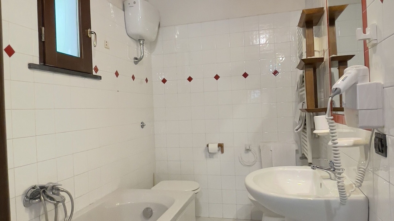 Photo of Bathroom in Pimonte