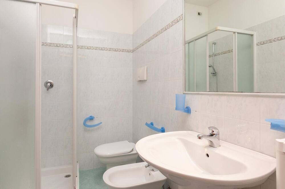 Photo of Bathroom in Villa Rosa
