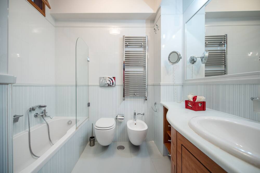 Photo of Bathroom in Fuorigrotta
