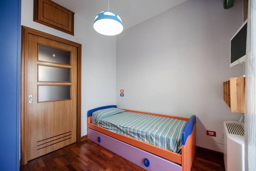 Photo of Bedroom in Fuorigrotta