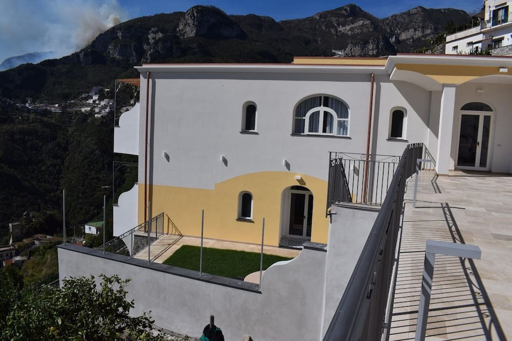 Photo of Outdoor in Pontone