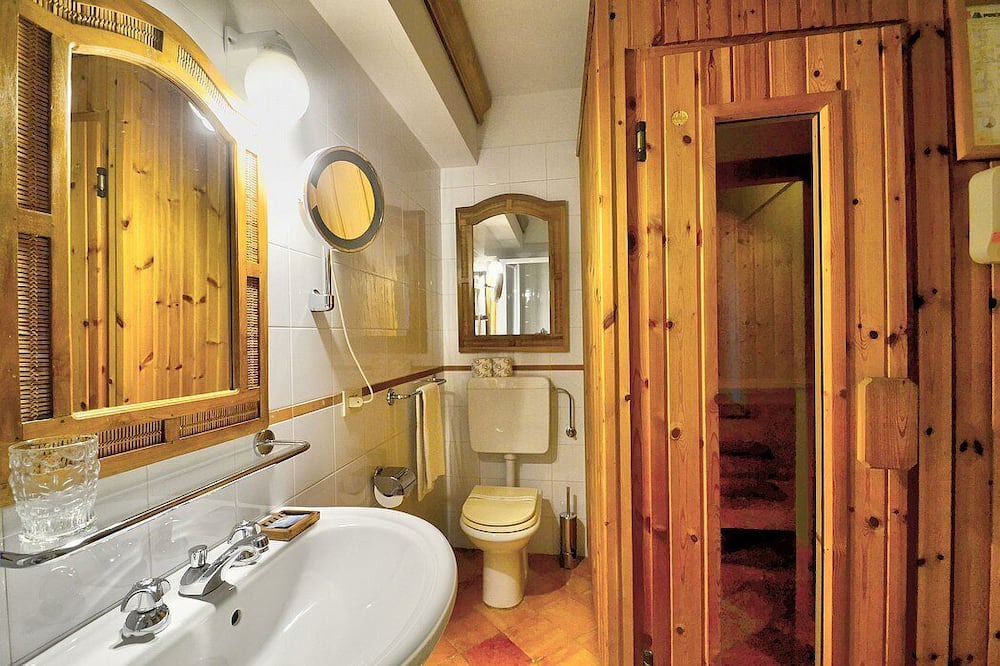 Photo of Bathroom in Praiano