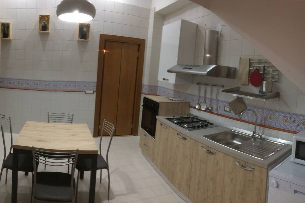 Photo of Kitchen in Casalnuovo di Napoli