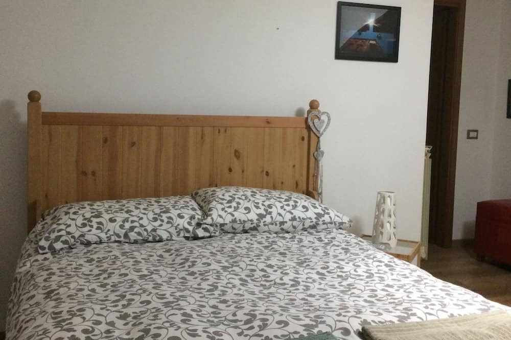 Photo of Bedroom in Casalnuovo di Napoli