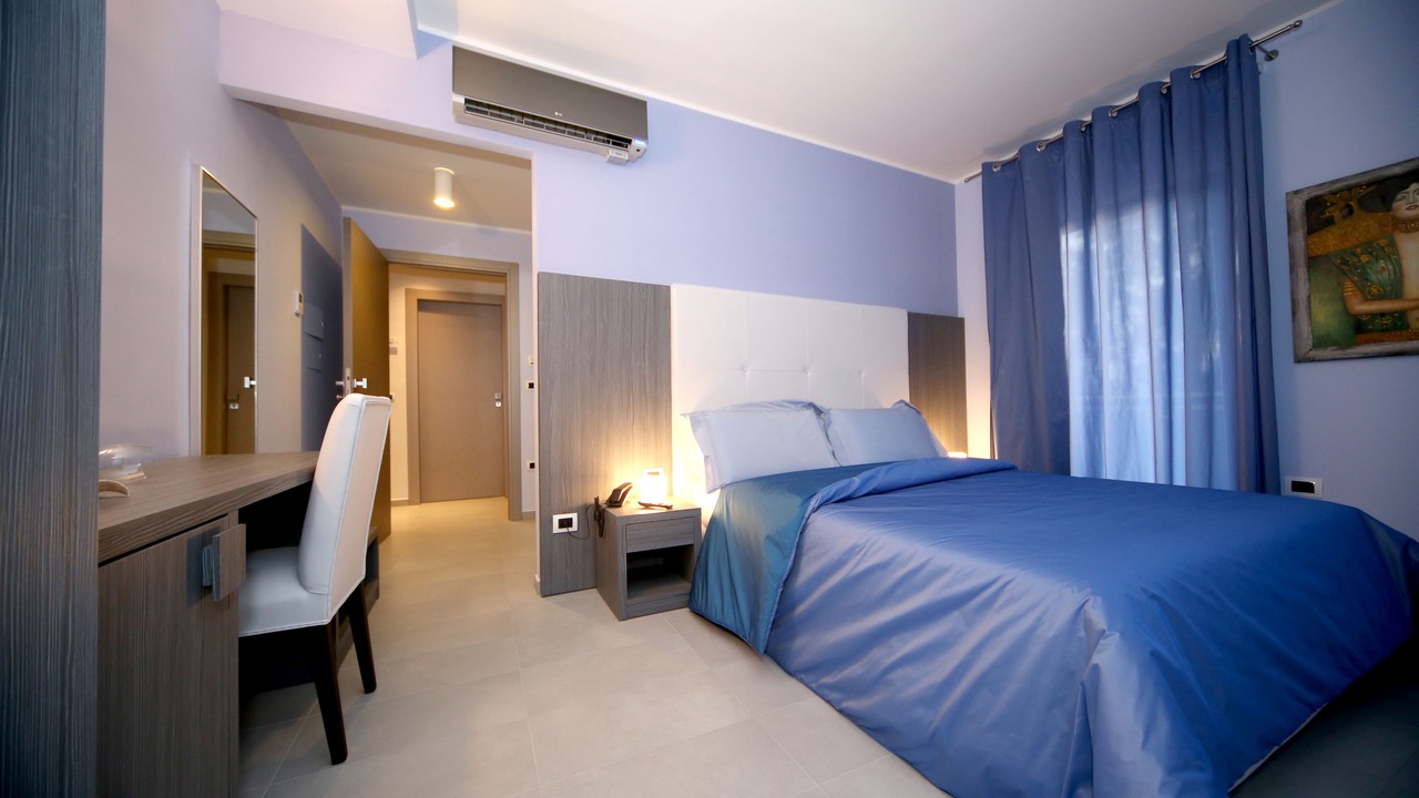 Photo of Bedroom in Castello di Cisterna