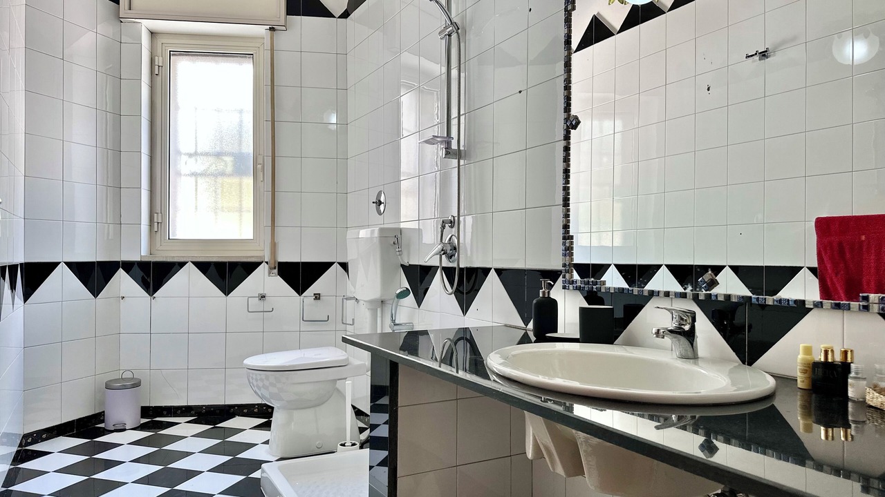 Photo of Bathroom in Torre Annunziata