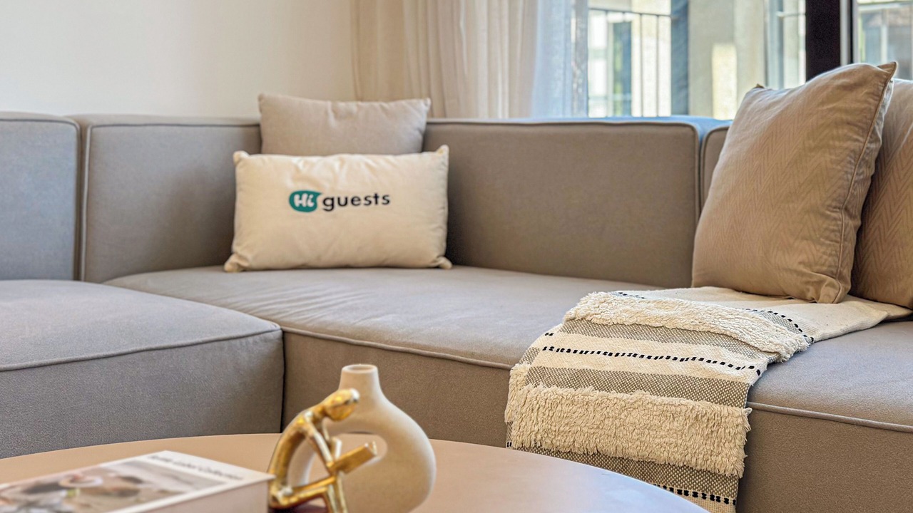 Photo of Livingroom in Jumeira 1