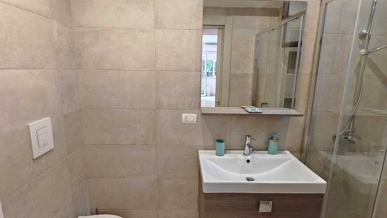 Photo of Bathroom in Meta