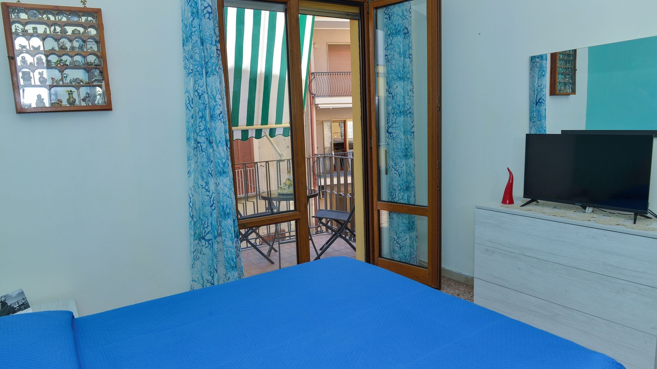 Photo of Patio Balcony in Meta