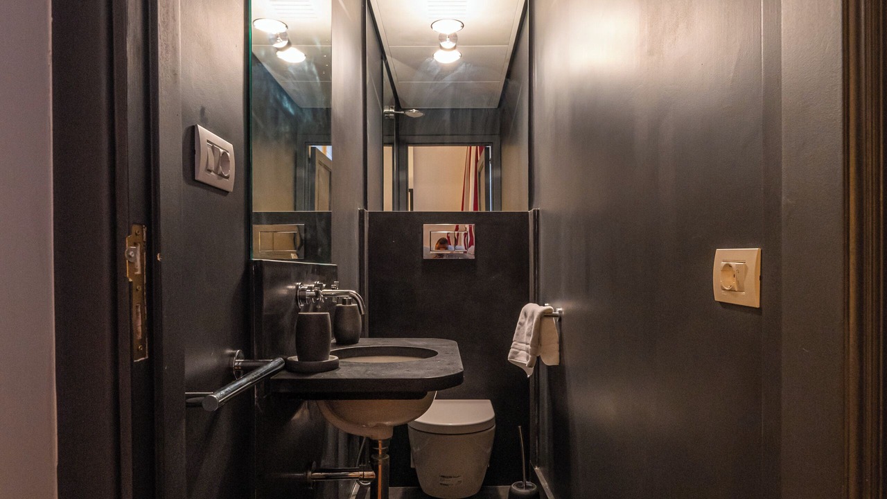 Photo of Bathroom in Chiaia