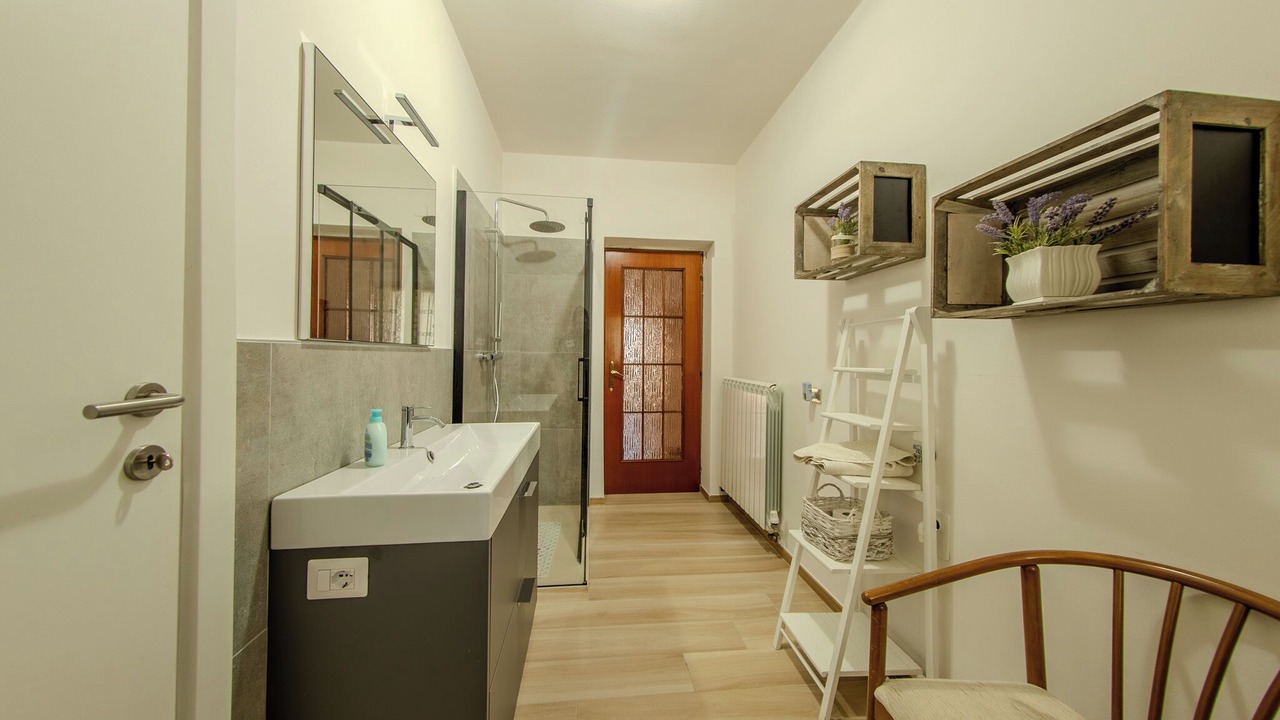 Photo of Bathroom in Scala