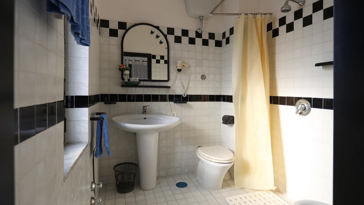 Photo of Bathroom in Licola Mare