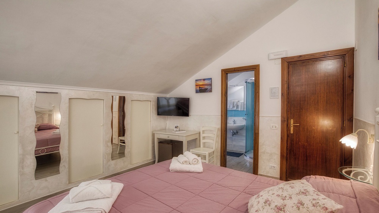 Photo of Bedroom in Furore