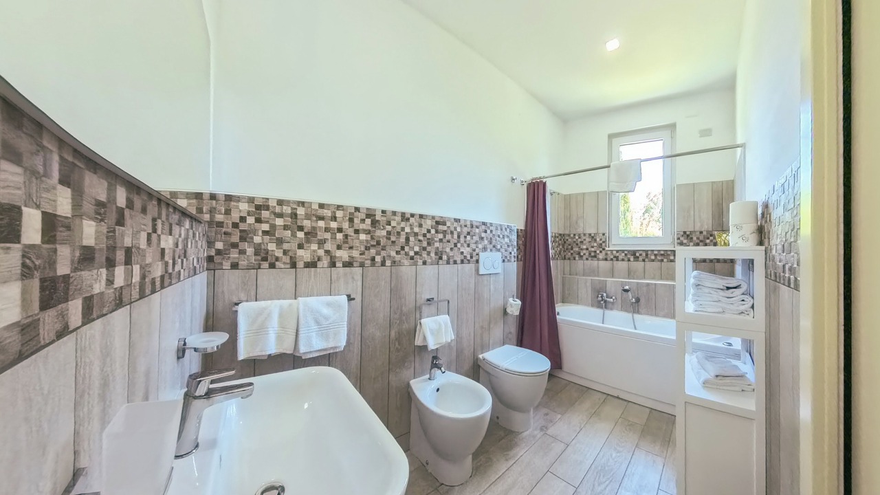 Photo of Bathroom in Colonia Elena