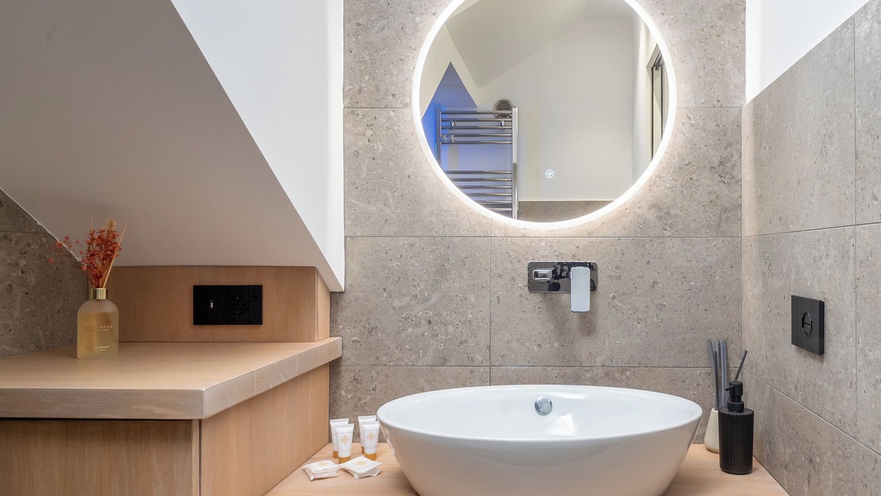 Photo of Bathroom in Meta