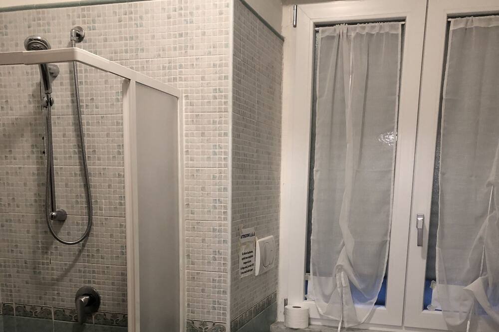 Photo of Bathroom in Portici