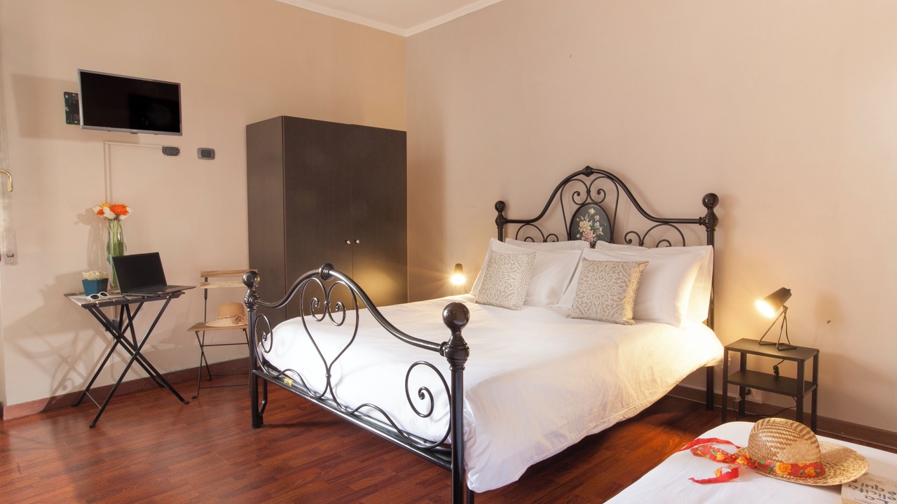 Photo of Bedroom in Torre del Greco