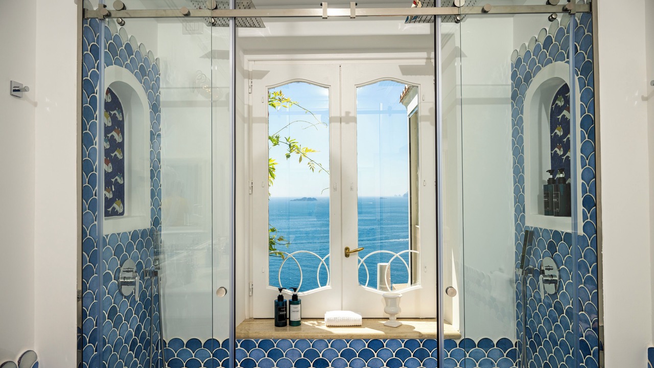 Photo of Bathroom in Laurito