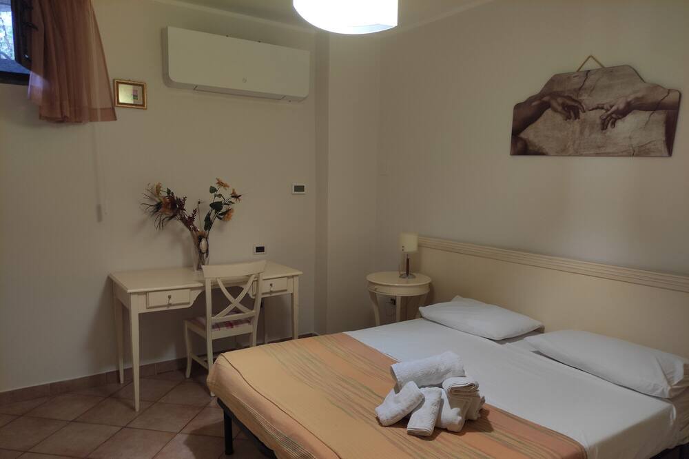 Photo of Bedroom in Gasponi