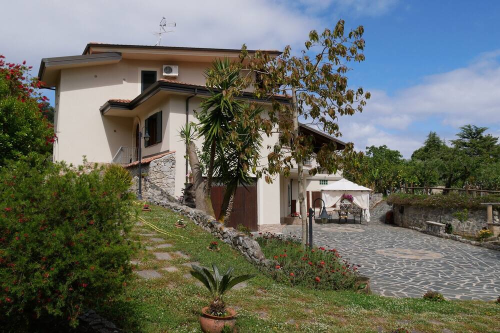 Photo of Outdoor in Gasponi
