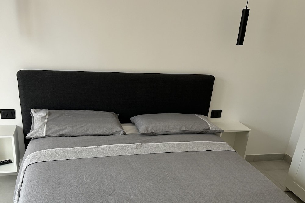 Photo of Bedroom in Nola
