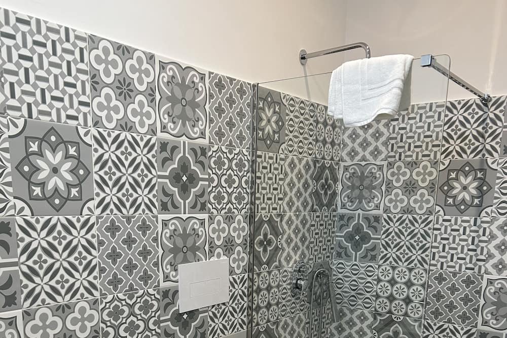 Photo of Bathroom in Nola