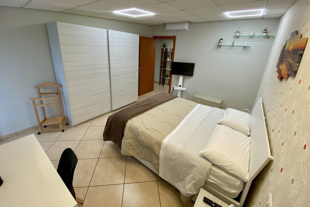 Photo of Bedroom in Frattaminore