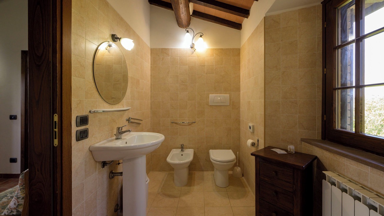 Photo of Bathroom in Padule