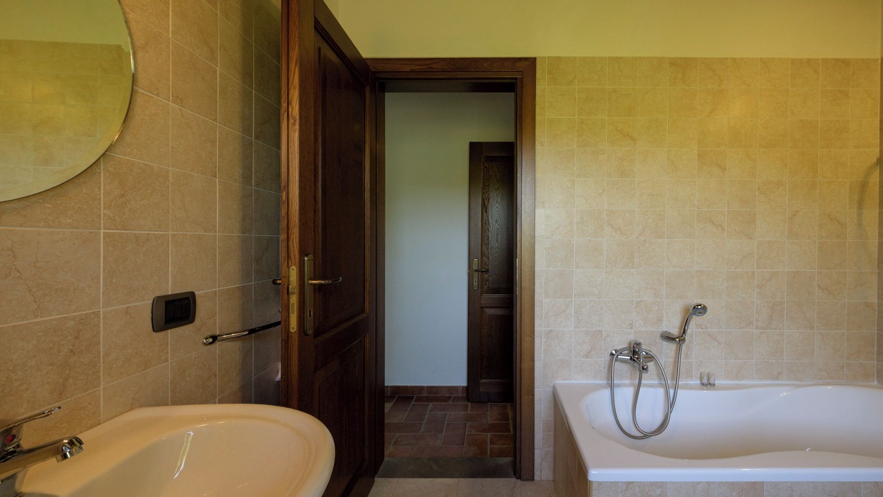 Photo of Bathroom in Padule