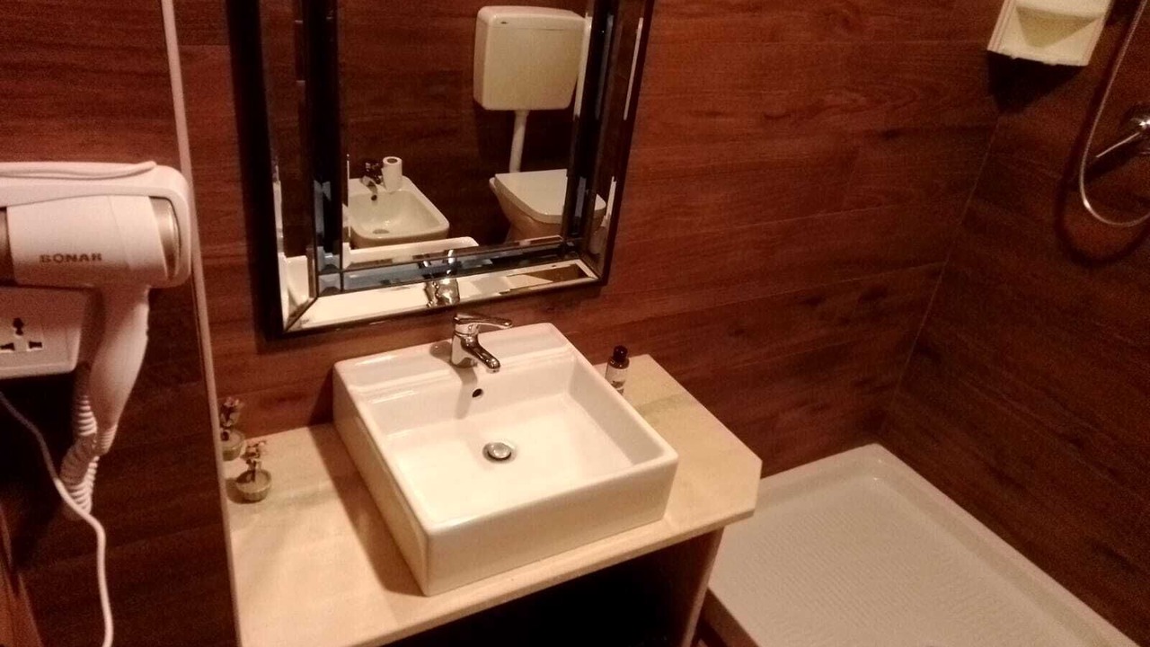 Photo of Bathroom in Arpaise