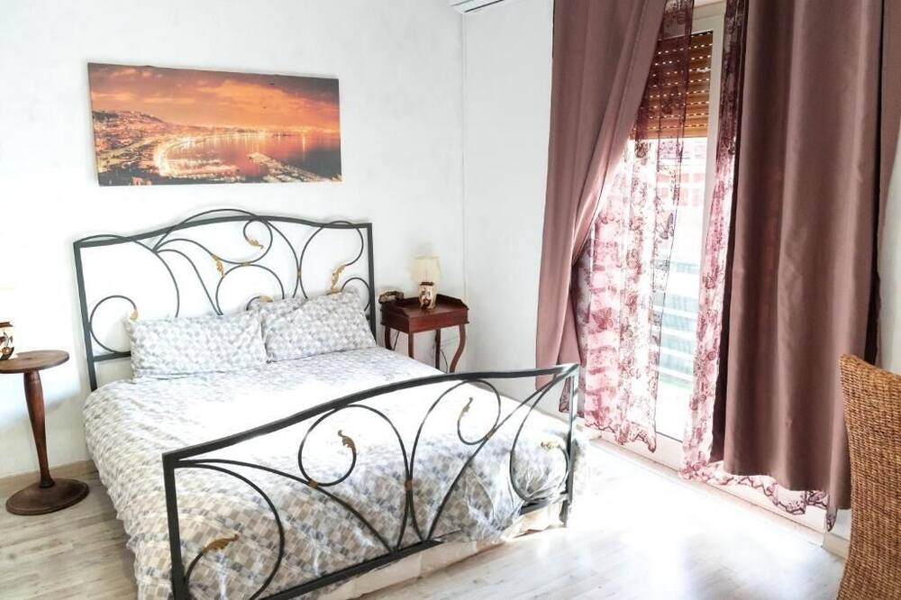 Photo of Bedroom in Secondigliano