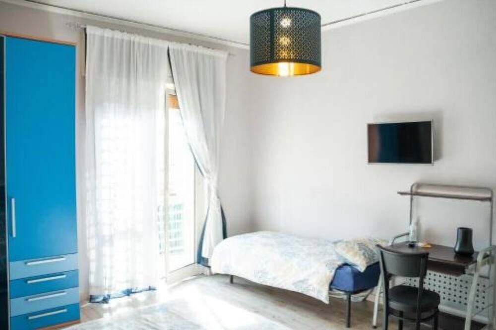 Photo of Bedroom in Secondigliano