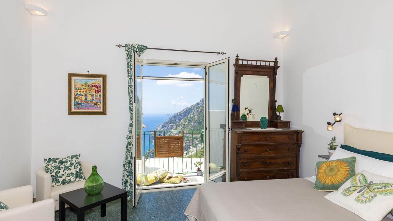 Photo of Bedroom in Montepertuso