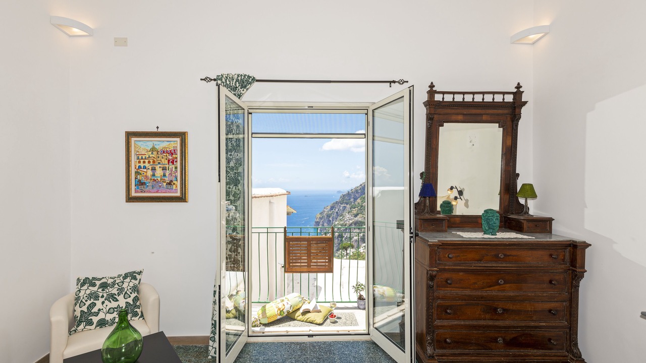 Photo of Bedroom in Montepertuso