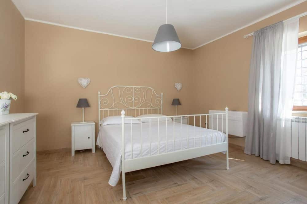 Photo of Bedroom in Caiazzo