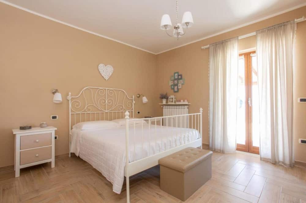 Photo of Bedroom in Caiazzo