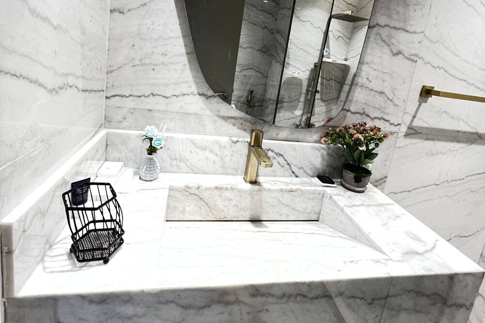 Photo of Bathroom in Jumeirah