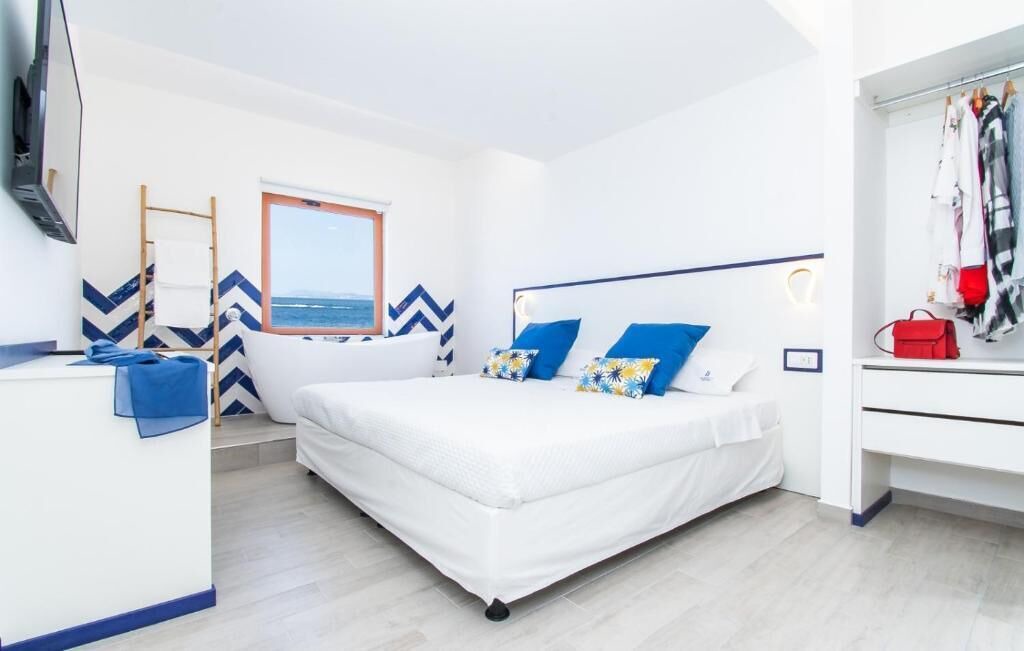 Photo of Bedroom in Marina di Puolo