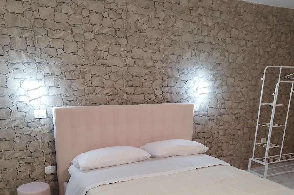 Photo of Bedroom in Naples