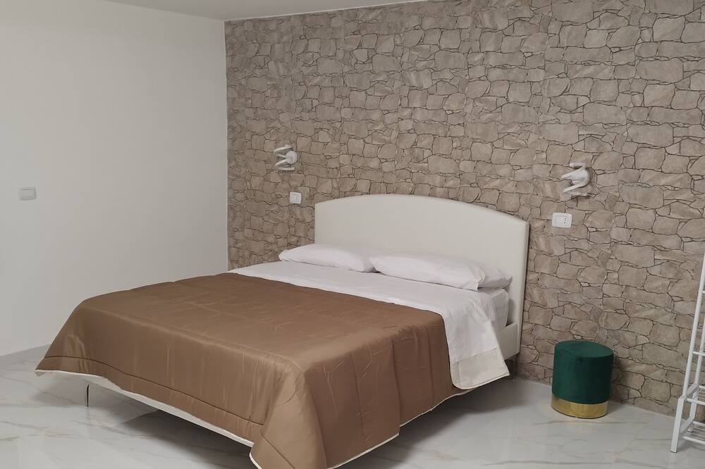 Photo of Bedroom in Naples