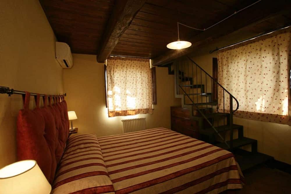 Photo of Bedroom in Cinigiano