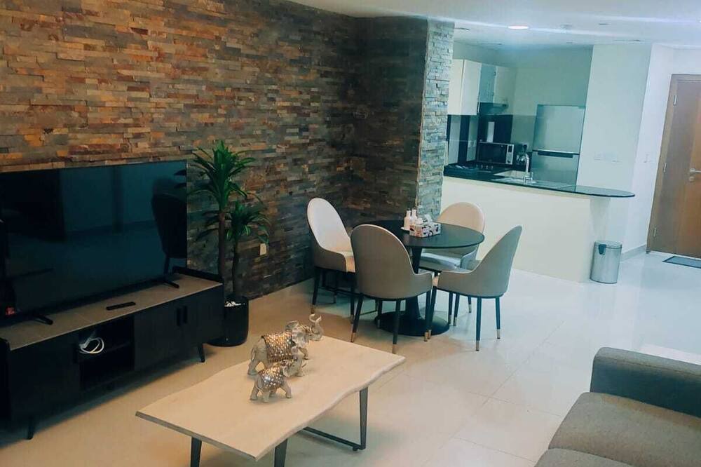 Photo of Livingroom in Trade Center