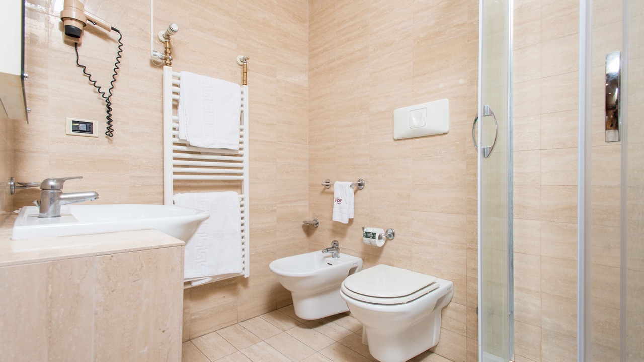 Photo of Bathroom in Roges